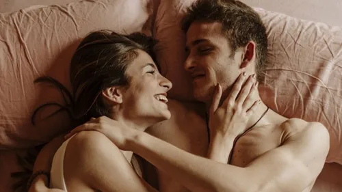 Les fantasmes sexuels français révélés : plan à 3, bandage...
