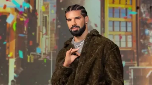La nouvelle statue de Drake fait débat