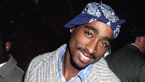 Tupac aurait dominé le classement des meilleurs rappeurs de tous...