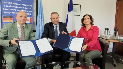 L'Ambassade de France au Maroc et le HCR signent un accord...