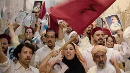 "Fez Summer 55" de Abdelhaï Lazaki : l’indépendance du Maroc...