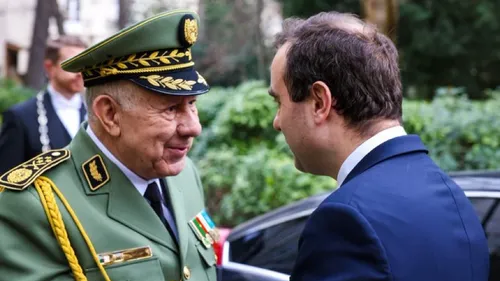 France/Algérie : renforcement de la coopération militaire et...