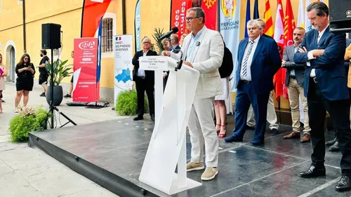 Festival Visa pour l'Image de Perpignan : le maire RN Louis Aliot...