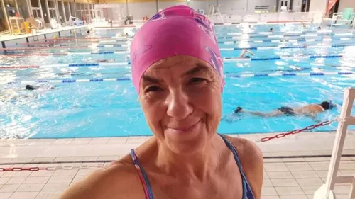 À 65 ans, Salima, enseignante franco-algérienne, va tenter de...