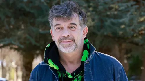 Stéphane Plaza interpellé chez lui, soupçonné d'être le client...
