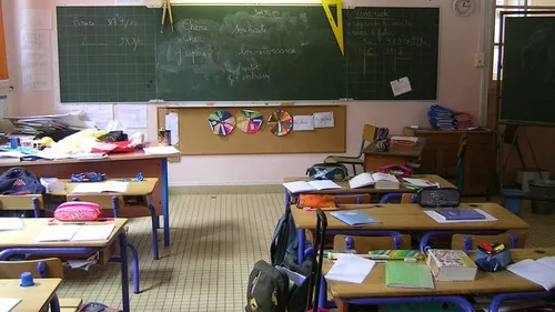 Une enquête est en cours, dans une école, après plusieurs plaintes...