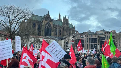 Mobilisation de soutien à Metz après l'interpellation d'une élève...