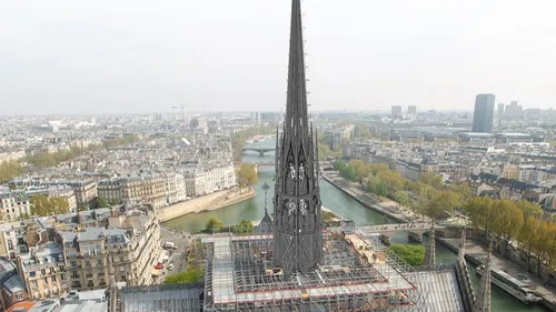 Les deux principaux édifices parisiens ont un peu de sang lorrain