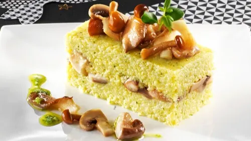 Polenta aux champignons façon mille feuilles