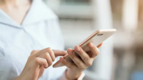 Santé : la dépendance aux écrans, un phénomène qui concerne toutes...