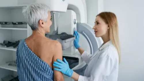 Pour la première fois, un camion de dépistage du cancer du sein est...