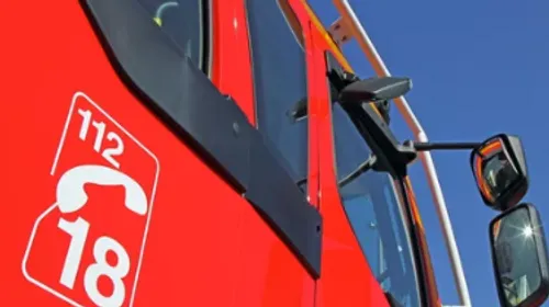 Un conducteur perd la vie, un autre placé en garde à vue