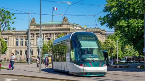 La circulation est suspendue entre la Rotonde et l'Homme de Fer...