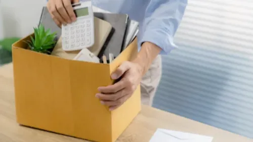 Licenciements chez BDR : une mobilisation massive dénonce un...