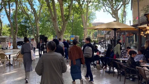 Surtourisme : les habitants d'Aix-en-Provence exaspérés par...