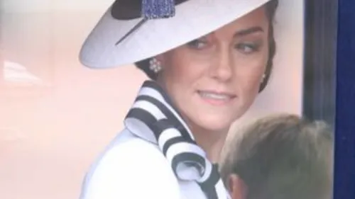 Royaume-Uni : Kate Middleton réapparaît en public après six mois...