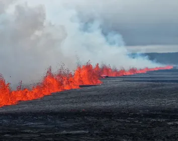 Nouvelle éruption volcanique sur la péninsule de Reykjanes