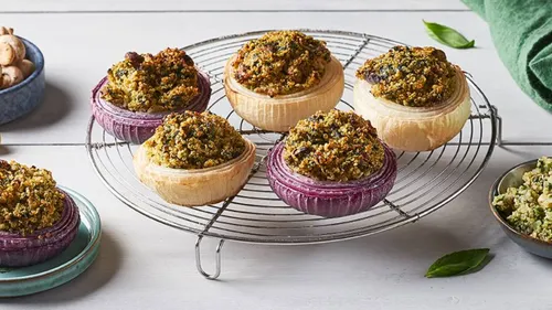 Oignons farcis quinoa, champignons, épinards avec ou sans viande