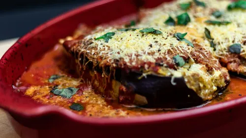 Aubergines farcies gratinées