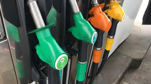 Le prix de l’essence continue de baisser en Côte-d'Or