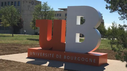 Un marché de Noël solidaire sur le campus de Dijon 