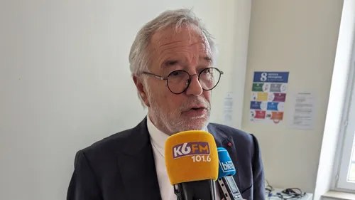 François Rebsamen a nommé ses deux bras droits