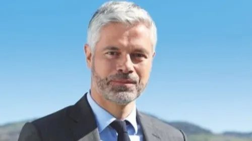 Laurent Wauquiez en déplacement ce jeudi à Talant 