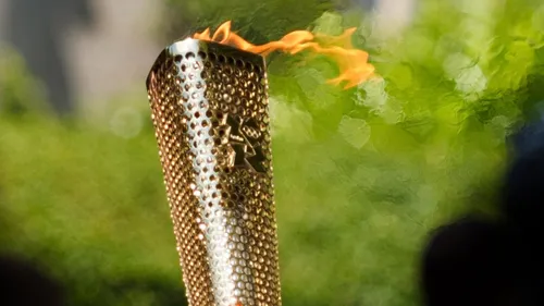 Horaires, relayeurs… voici le programme de la flamme olympique en...