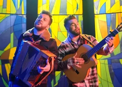 Kendji Girac et Claudio Capéo chantent ensemble sur « Que Dieu me...