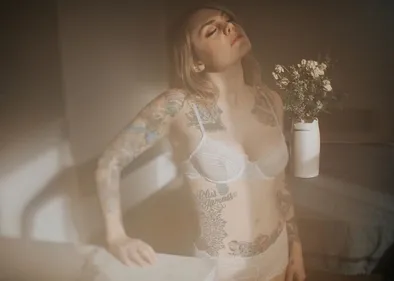 Coeur de Pirate, plus sensuelle que jamais sur Instagram