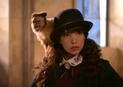 Un clip décalé et travaillé pour « Parle à ta tête » d'Indila