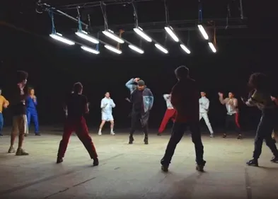 Un clip de danse contemporaine pour Slimane sur « Nous deux »