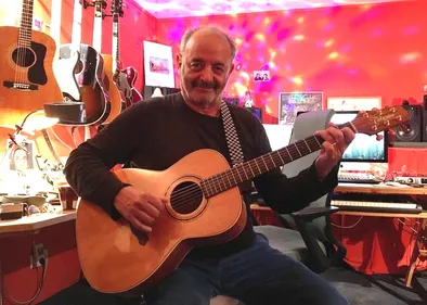 Louis Chedid, « attristé », écrit une lettre à ses fans