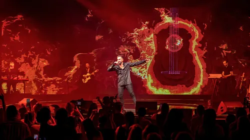Le concert de Kendji au Dôme de Paris va être diffusé sur TF1
