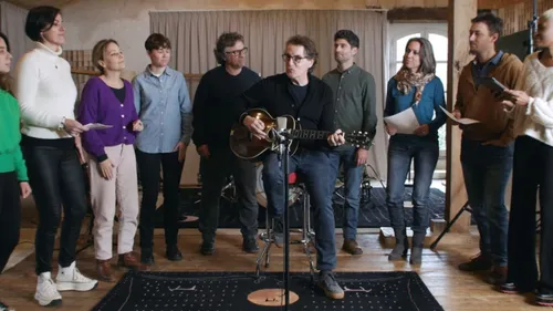 Francis Cabrel sort le clip d'« Un gramme de terre » 