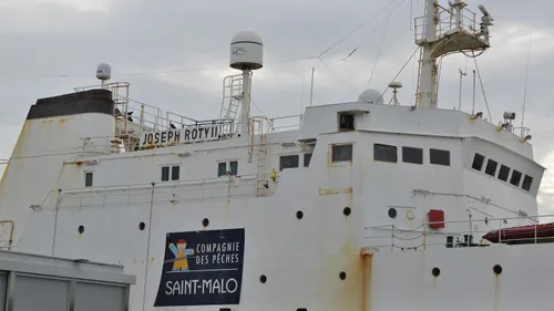 Saint-Malo. Une chaîne humaine pour refuser la pêche industrielle