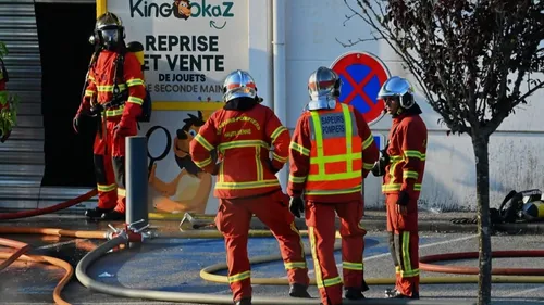 Incendie dans le magasin King Jouet au sud de Limoges