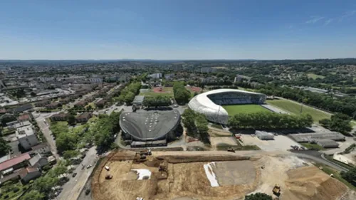 Parc des sports de Beaublanc : la pose de la première pierre