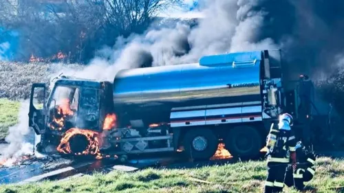Corrèze : Une goudronneuse incendiée à Sainte-Féréole