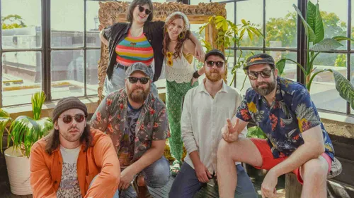 FG CHIC : Sunshine Makers, La Lumière Musicale Qui Irradie l'Été 2025 