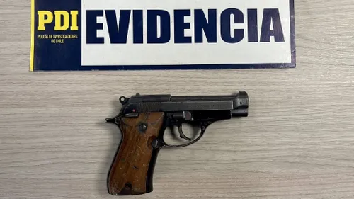 Chili : un pistolet de Pinochet retrouvé lors d'une opération...