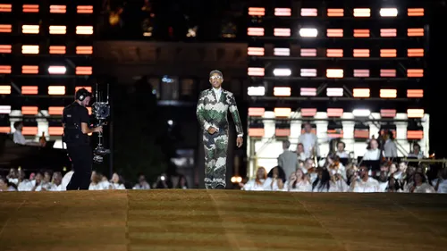 Beyoncé, Rihanna, pont en or… Le défilé de Pharrell Williams à...