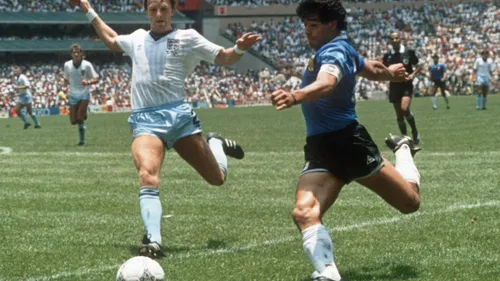 Le ballon de "la main de Dieu" de Maradona mis en vente