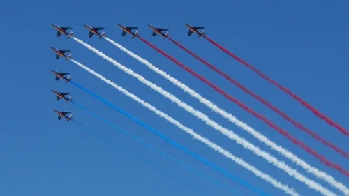 La Patrouille de France va traverser le ciel neversois ce vendredi ! 