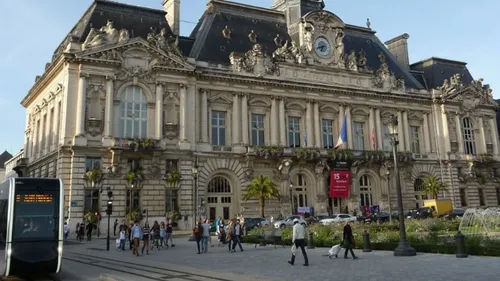 Tours : le périmètre du port du masque élargi