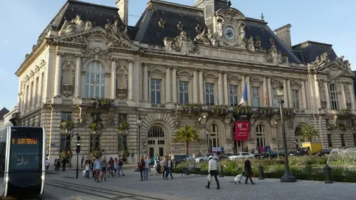 Un mouvement de grève dans les écoles de Tours le 19 octobre