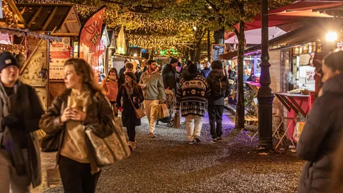Marché de Noël de Bordeaux : une ambiance de fête Place des Quinconces
