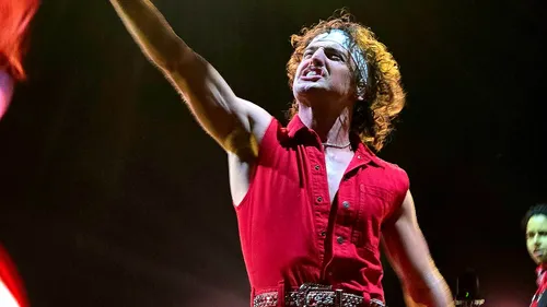 Benson Boone dévoile « Momma Song », un nouvel extrait de son futur...