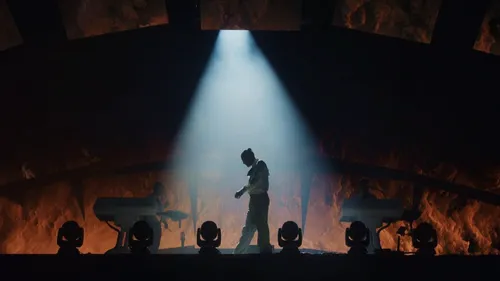 "On a monté l’ensemble des images existantes" : Stromae annonce un...