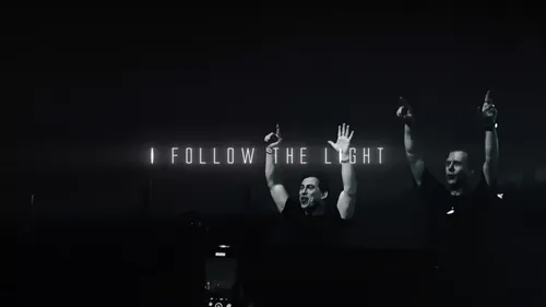 « Follow The Light » : écoutez le nouveau Armin van Buuren x Hardwell